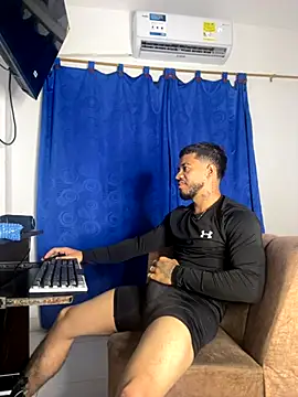 Kylian Alessandro online show from December 3, 2025, 6:47 am