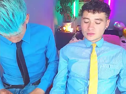 Snapshot of Latin_boysxxxx chatting on October 15, 2025, 12:31 am Latin boysxxxx online show from October 15, 2025, 12:31 am