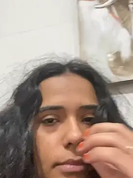 22safadinha69 online show from April 15, 2026, 8:20 pm