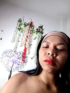 Selena Niceculo online show from October 16, 2025, 5:27 am