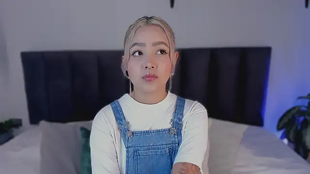 AilanaCortes online show from February 19, 2026, 12:13 pm