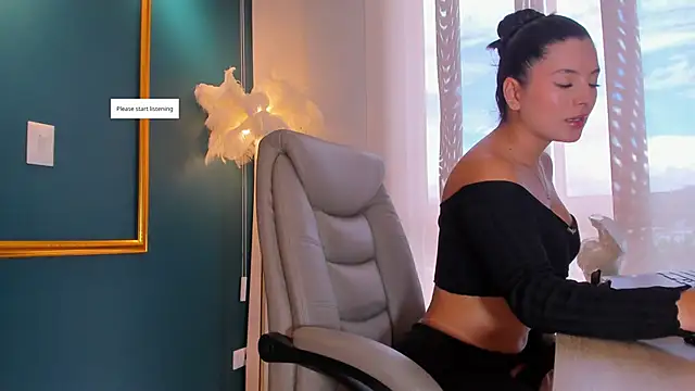 Rashel Frost  online show from April 16, 2026, 5:25 pm