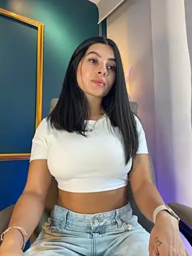 Snapshot of Rashel_Frost_ chatting on July 6, 2026, 7:38 pm Rashel Frost online show from July 6, 2026, 7:38 pm