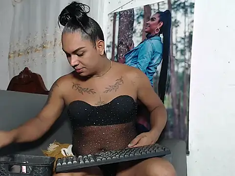 Amberbrown18 online show from November 8, 2025, 8:23 pm