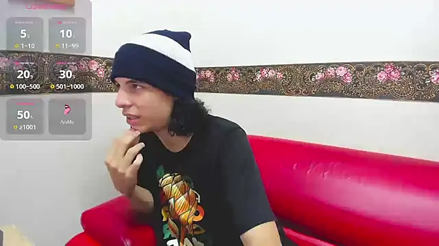 Mike Miiller  online show from October 21, 2025, 7:46 pm