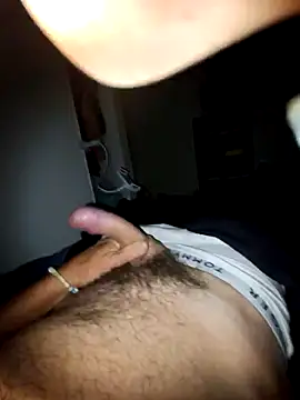 shainnfk online show from October 17, 2025, 3:47 pm