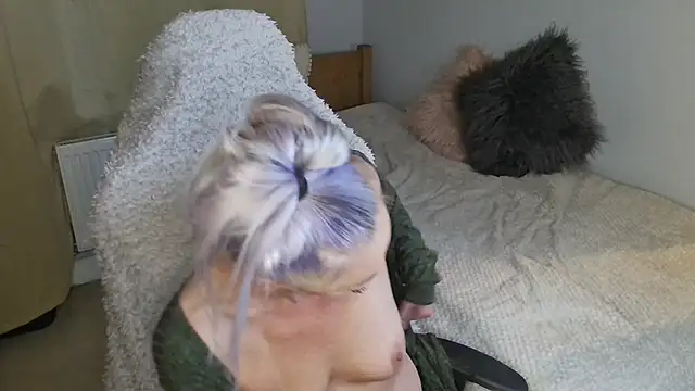 TheOGMiaMystique online show from October 25, 2025, 5:13 pm