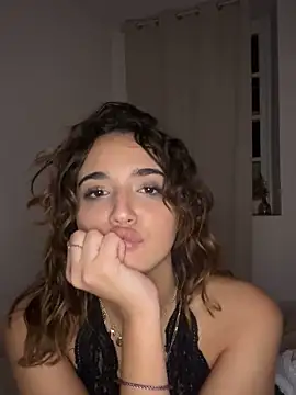 eva dsstt online show from November 5, 2025, 10:02 pm