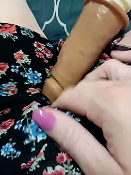 Snapshot of Taradinha_pelosogro chatting on October 24, 2025, 12:04 pm Taradinha pelosogro online show from October 24, 2025, 12:04 pm