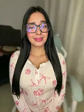 MiaSofia   online show from May 2, 2026, 5:12 am
