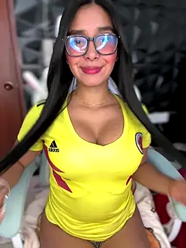 MiaSofia   online show from January 7, 2026, 7:52 pm