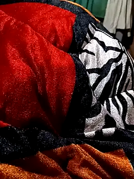 Snapshot of StarShake55 chatting on October 28, 2025, 11:42 am StarShake55 online show from October 28, 2025, 11:42 am