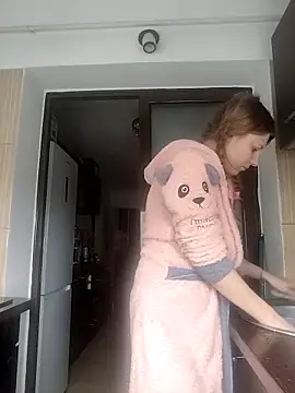 SandyCassie online show from February 28, 2026, 7:41 am