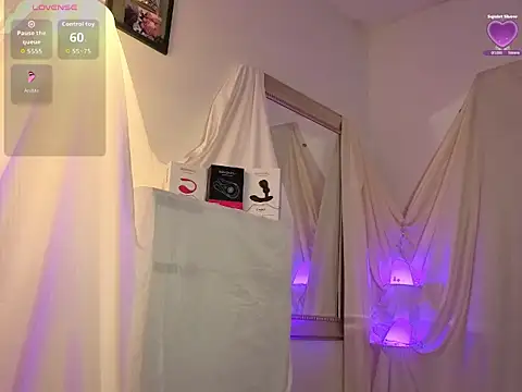 Snapshot of Yamilk101 chatting on November 30, 2025, 8:09 pm Yamilk101 online show from November 30, 2025, 8:09 pm