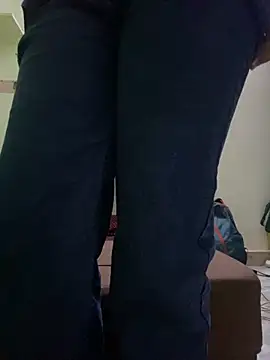 darkdoll007 online show from February 18, 2026, 8:44 am