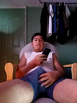 Penelargo1233r online show from October 27, 2025, 9:05 pm