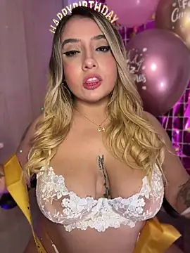  Ninasanz online show from May 29, 2026, 3:23 am
