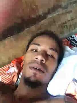 Snapshot of RoberFils chatting on May 28, 2026, 4:35 pm RoberFils online show from May 28, 2026, 4:35 pm