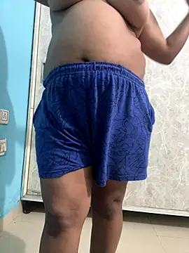 Snapshot of Nisha_cam43 chatting on October 16, 2025, 3:48 am Nisha cam43 online show from October 16, 2025, 3:48 am