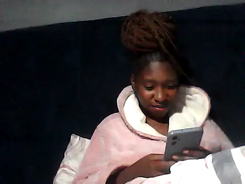 sexysmalldaily04 online show from October 17, 2025, 8:10 pm