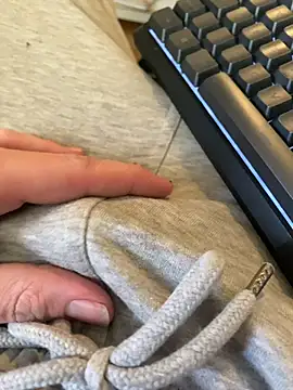 Snapshot of Juiziecock chatting on October 22, 2025, 10:04 am Juiziecock online show from October 22, 2025, 10:04 am