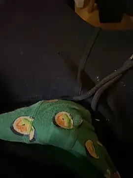 Snapshot of Juiziecock chatting on October 31, 2025, 6:48 pm Juiziecock online show from October 31, 2025, 6:48 pm