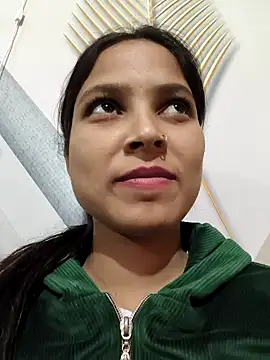 Anshika1431 online show from December 5, 2025, 4:05 pm