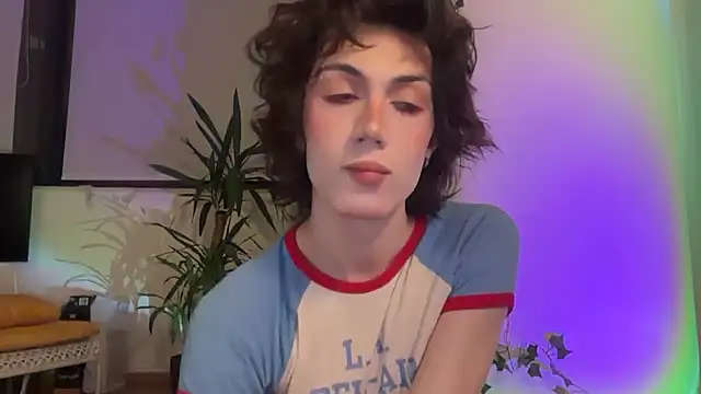 Snapshot of kira_yoshika9e chatting on February 2, 2026, 9:36 pm kira yoshika9e online show from February 2, 2026, 9:36 pm