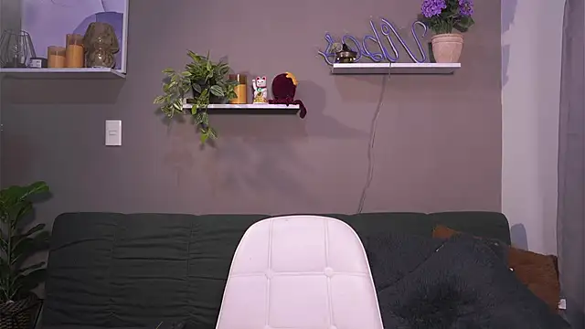 adahara miller17 online show from November 7, 2025, 3:22 am