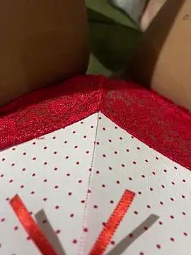 Malusafadinha00 online show from February 7, 2026, 11:46 pm