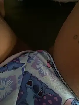 Malusafadinha00 online show from November 3, 2025, 2:20 pm