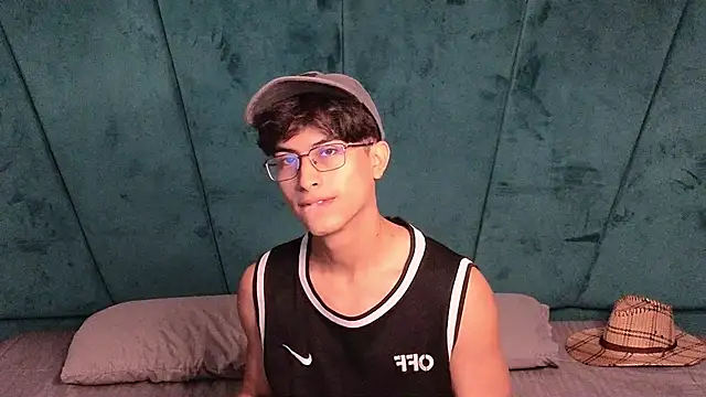 Aaron Eze online show from March 21, 2026, 11:25 am