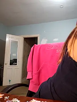 Skullmilf25 online show from November 3, 2025, 3:48 pm