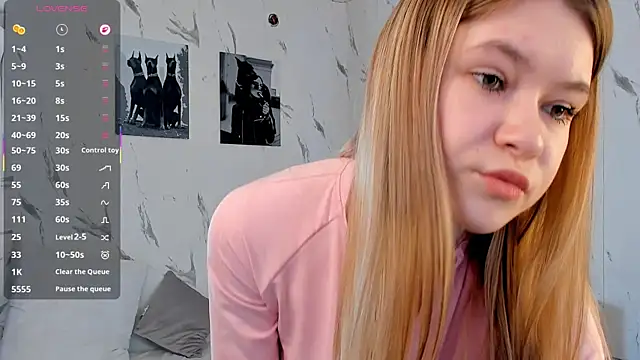 SophieRayne online show from February 22, 2026, 9:11 am