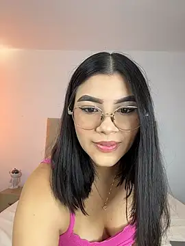 Snapshot of Julietalcl chatting on February 23, 2026, 7:14 pm Julietalcl online show from February 23, 2026, 7:14 pm