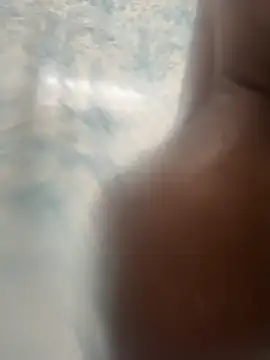 Snapshot of browncurvygirl chatting on October 28, 2025, 7:57 pm browncurvygirl online show from October 28, 2025, 7:57 pm