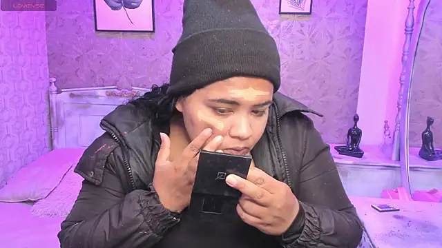 Sara clk online show from April 17, 2026, 8:00 pm