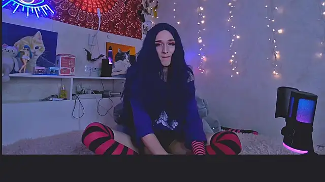 whoalexxa online show from November 9, 2025, 8:35 pm