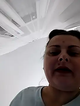 Snapshot of Geeni chatting on October 16, 2025, 6:05 pm Geeni online show from October 16, 2025, 6:05 pm