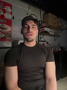 Snapshot of emir343475 chatting on October 28, 2025, 8:52 pm emir343475 online show from October 28, 2025, 8:52 pm