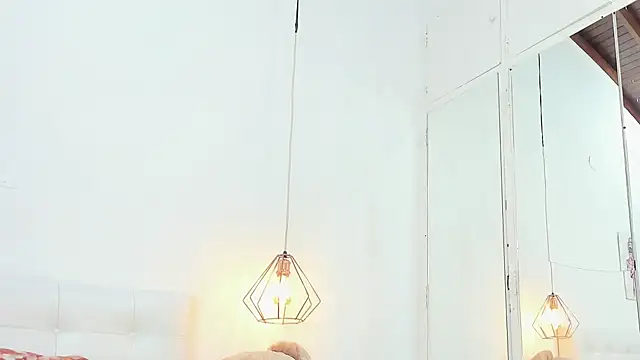 Alanna miaw online show from November 24, 2025, 7:08 am