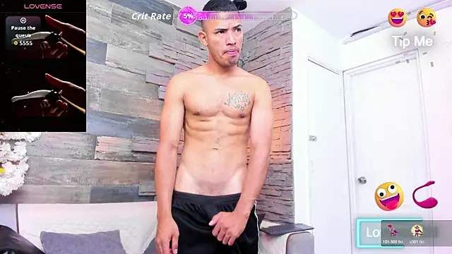 Snapshot of OwenPyerce chatting on October 26, 2025, 11:43 am OwenPyerce online show from October 26, 2025, 11:43 am