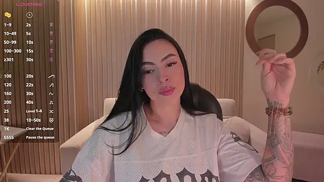 ChristineFord  online show from December 14, 2025, 10:59 pm