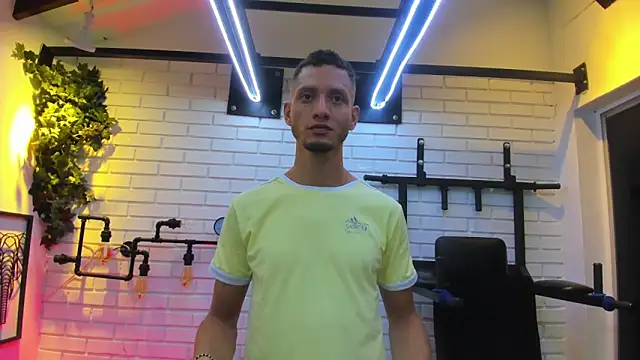 GabrielDraiven online show from December 2, 2025, 7:26 pm