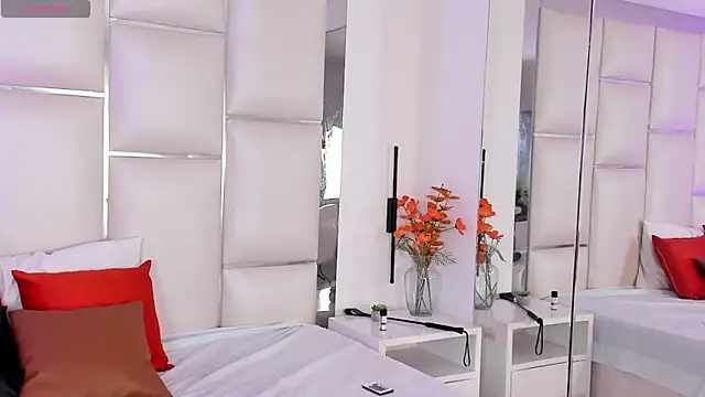 Snapshot of AishaAnderson chatting on February 24, 2026, 1:34 pm AishaAnderson online show from February 24, 2026, 1:34 pm