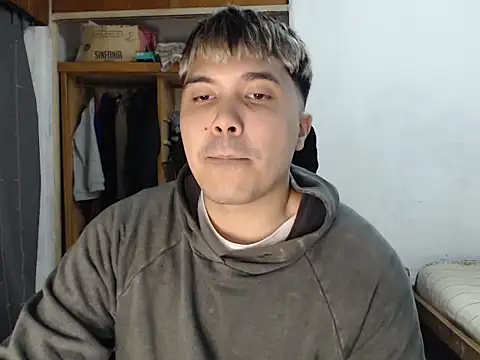 CuteAlexBoy online show from April 16, 2026, 9:04 pm