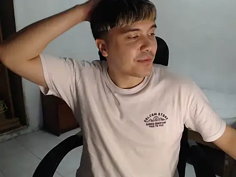 CuteAlexBoy online show from December 21, 2025, 2:19 pm