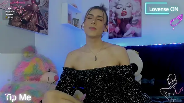 Ariadnne16 online show from July 16, 2026, 9:01 pm