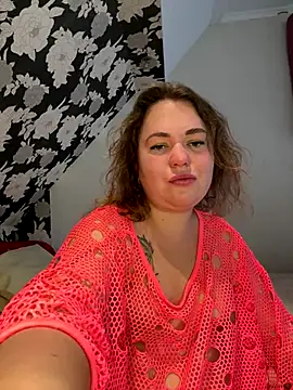 Snapshot of GoldMuse chatting on October 22, 2025, 8:58 am GoldMuse online show from October 22, 2025, 8:58 am