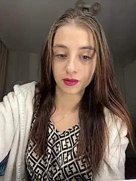 ScarletVelur online show from November 28, 2025, 8:31 pm